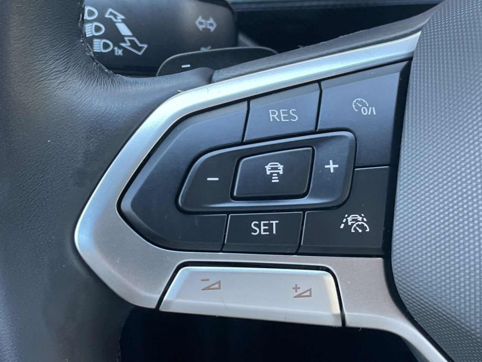 Volkswagen T-Cross – Bild 11