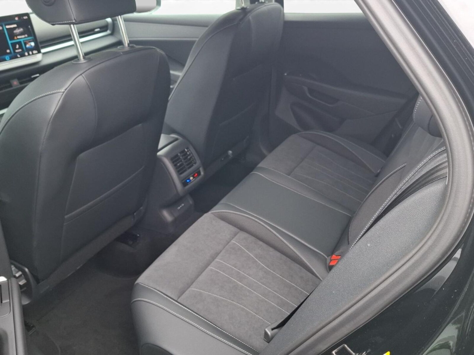Volkswagen T-Roc – Bild 3