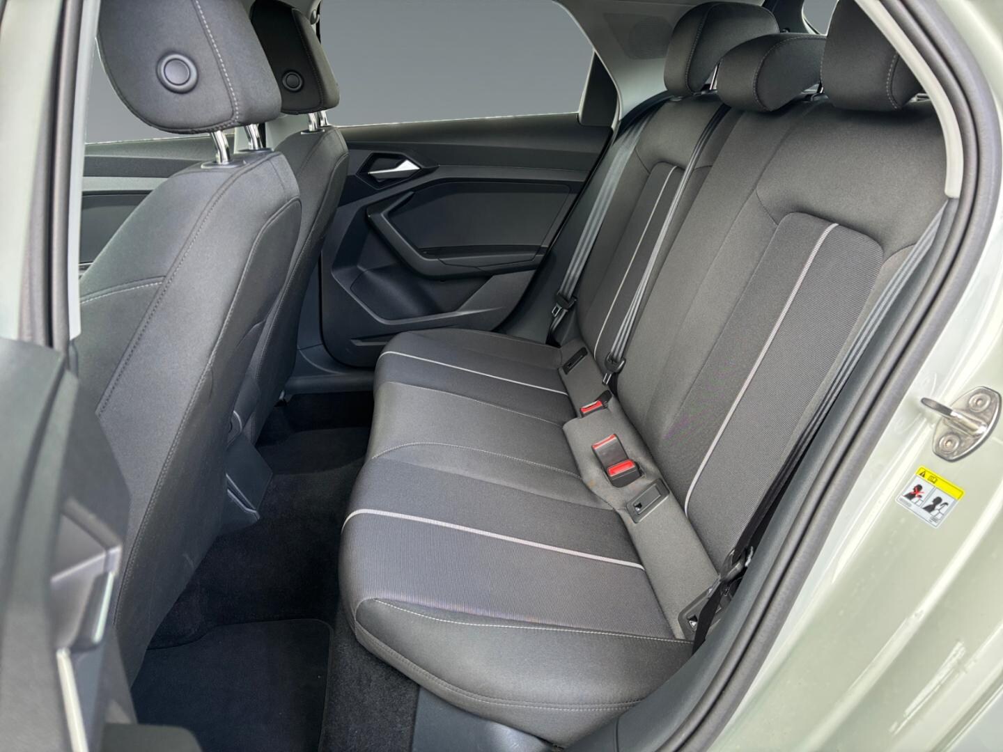Bild über Audi A1 Sportback advanced 30 TFSI Schaltgetriebe - für weitere Informationen kontaktieren Sie den Audi Partner