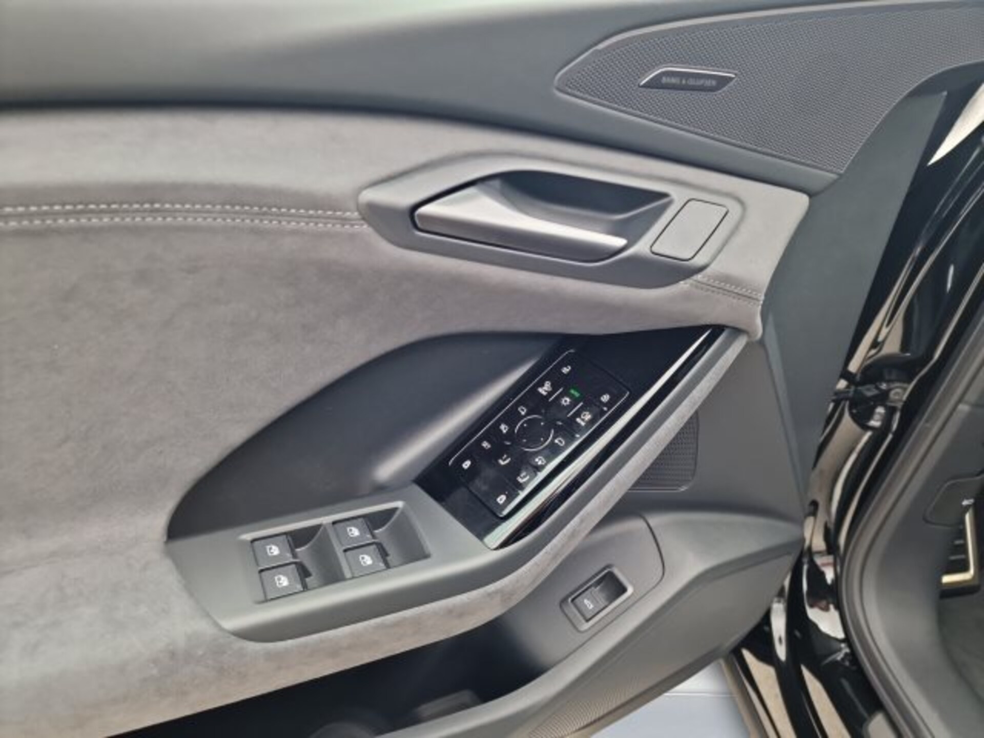 Audi Q6 SUV e-tron