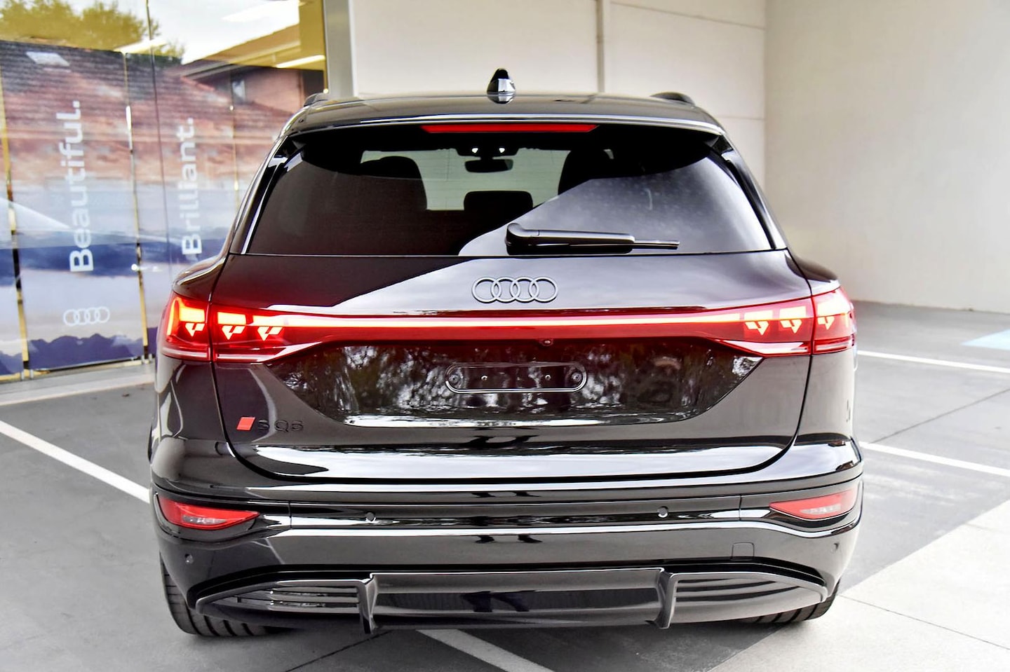 Image about Audi SQ6 SUV e-tron e-tron quattro