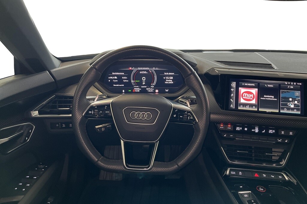 Bild som visar&nbsp;Audi e-tron GT&nbsp;e-tron GT quattro 350,00 kW - för mer information kontakta din Audi Partner