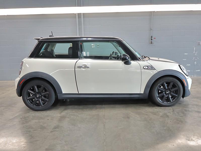 Used 2013 MINI Cooper S with VIN WMWSV3C50DT392563 for sale in Sioux Falls, SD