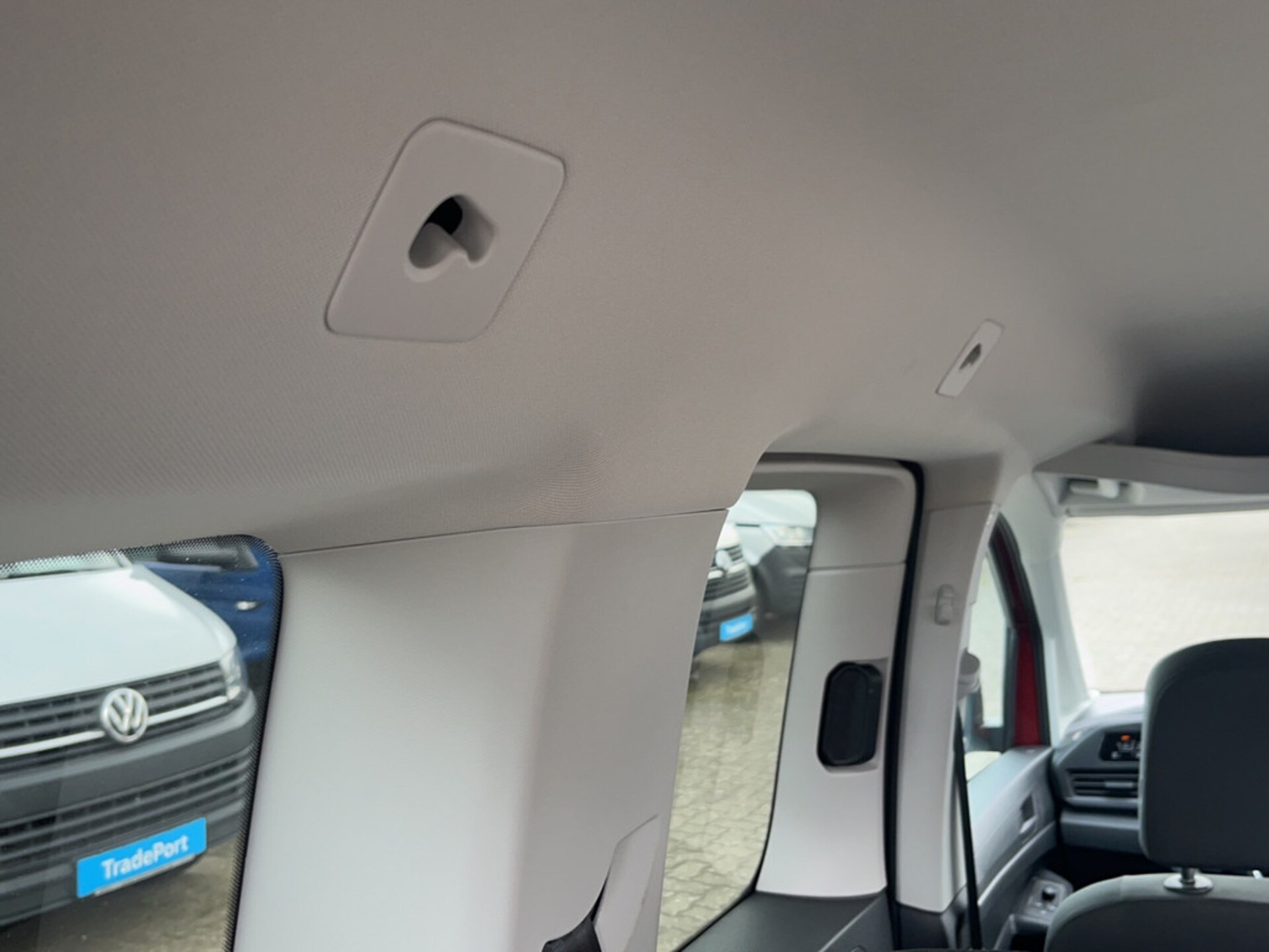Volkswagen Caddy Basis-Modell