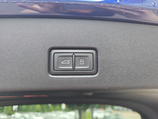 Image about Audi Q4 e-tron 40 e-tron