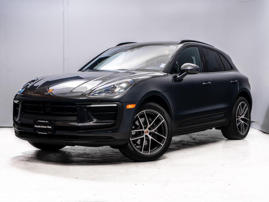 2023 Porsche Macan -'s photo