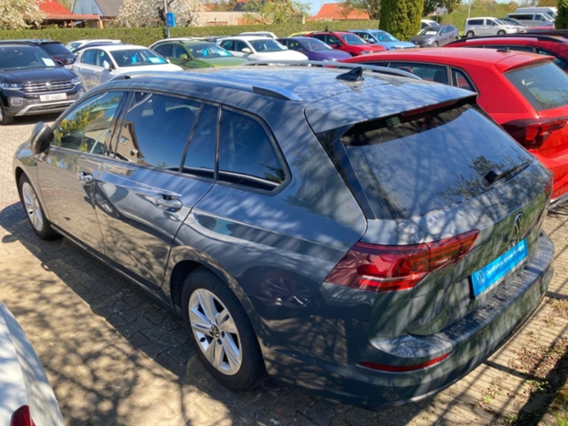 Volkswagen Golf Variant Life