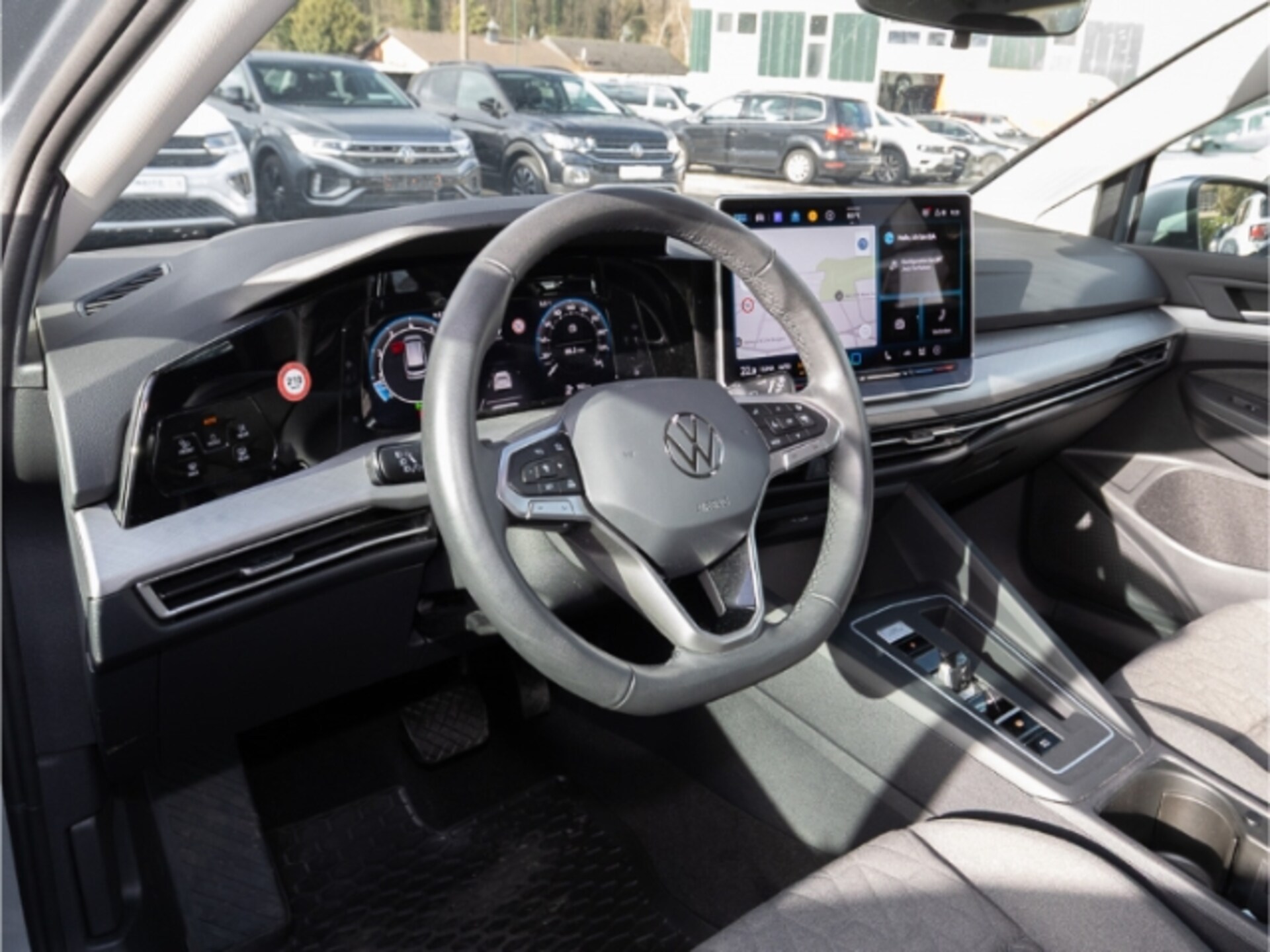 Volkswagen Golf Variant Life
