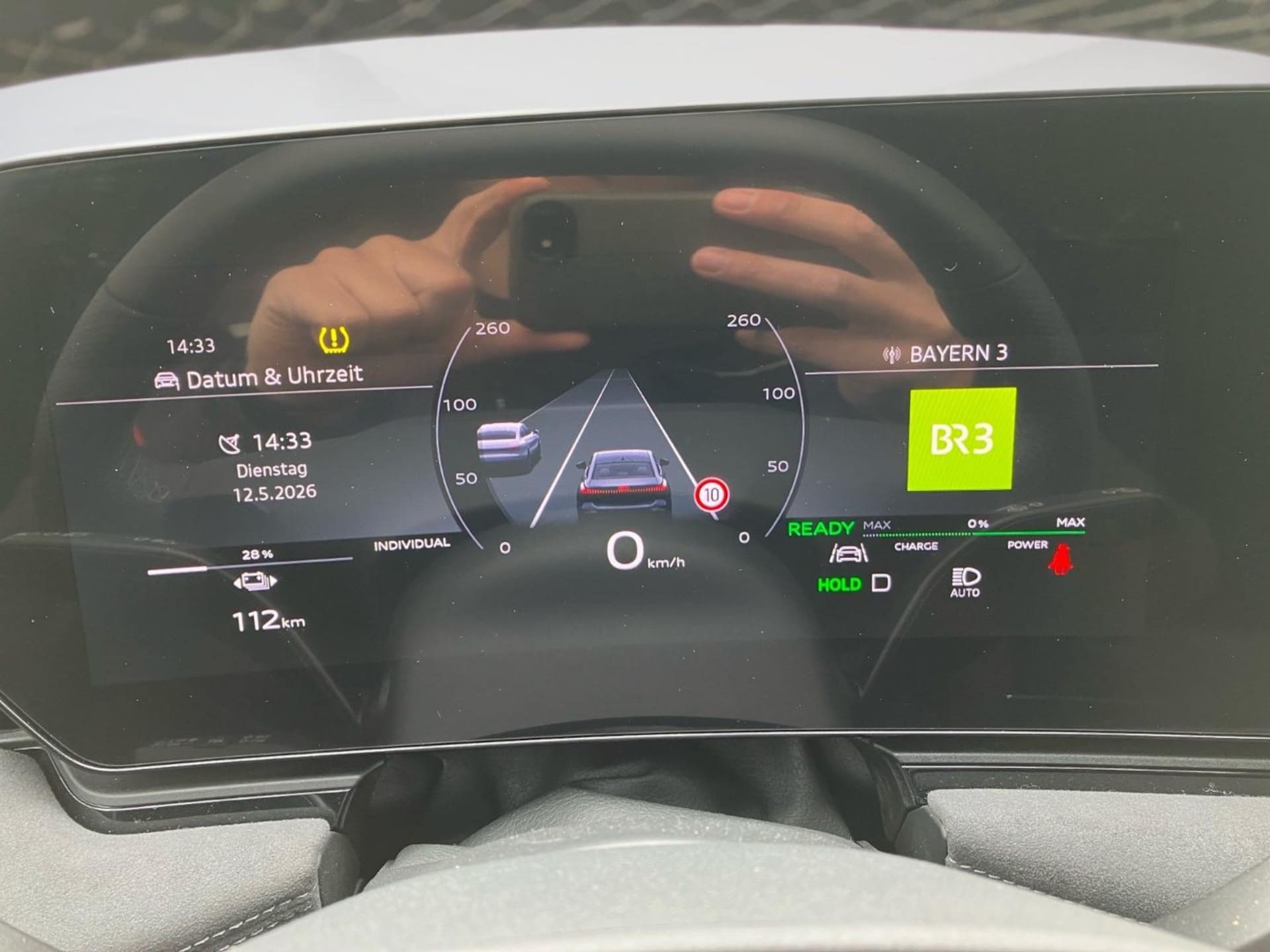 Audi S6 Avant e-tron edition one