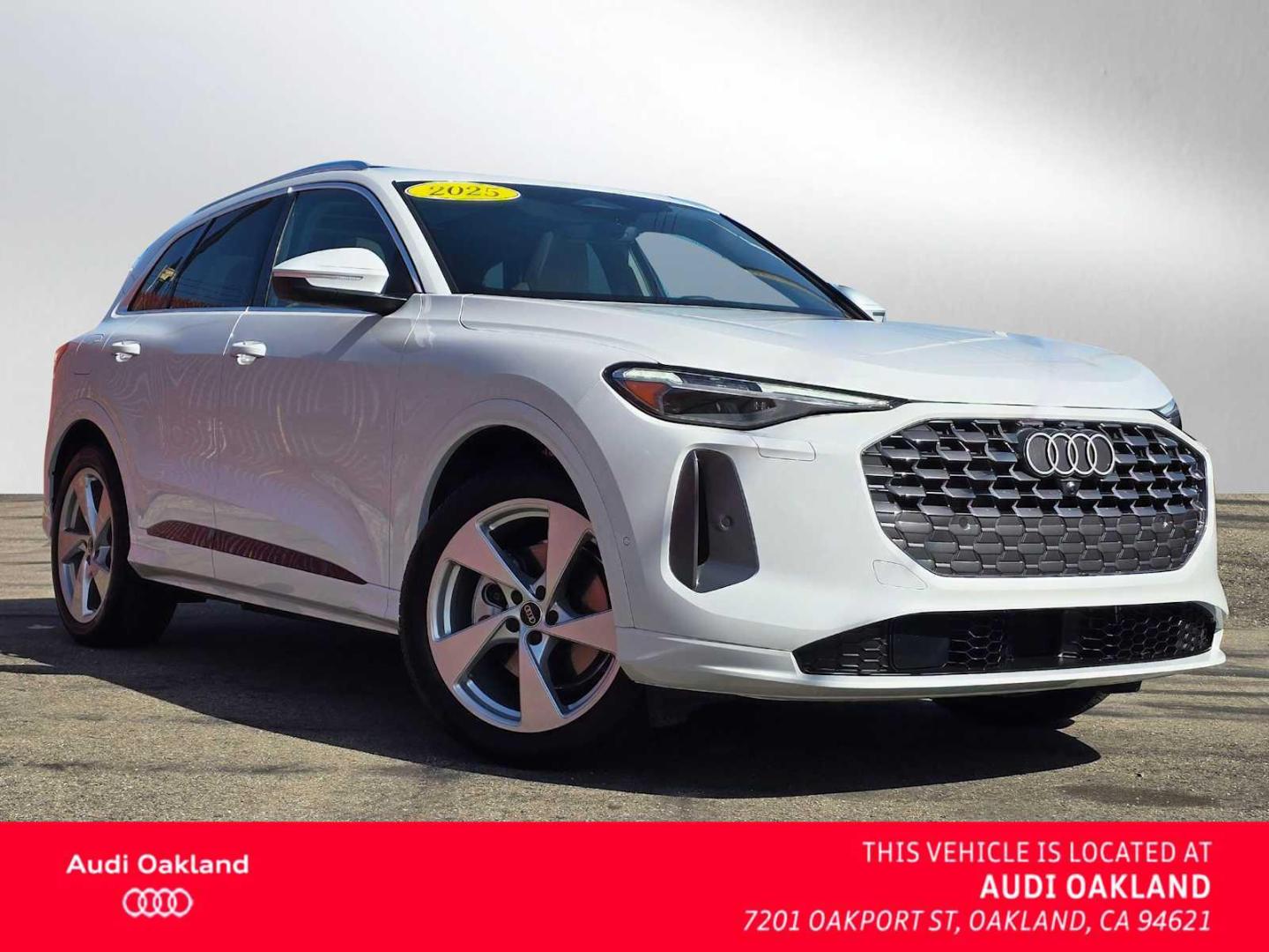 2025 Audi Q5 40 Prestige's photo