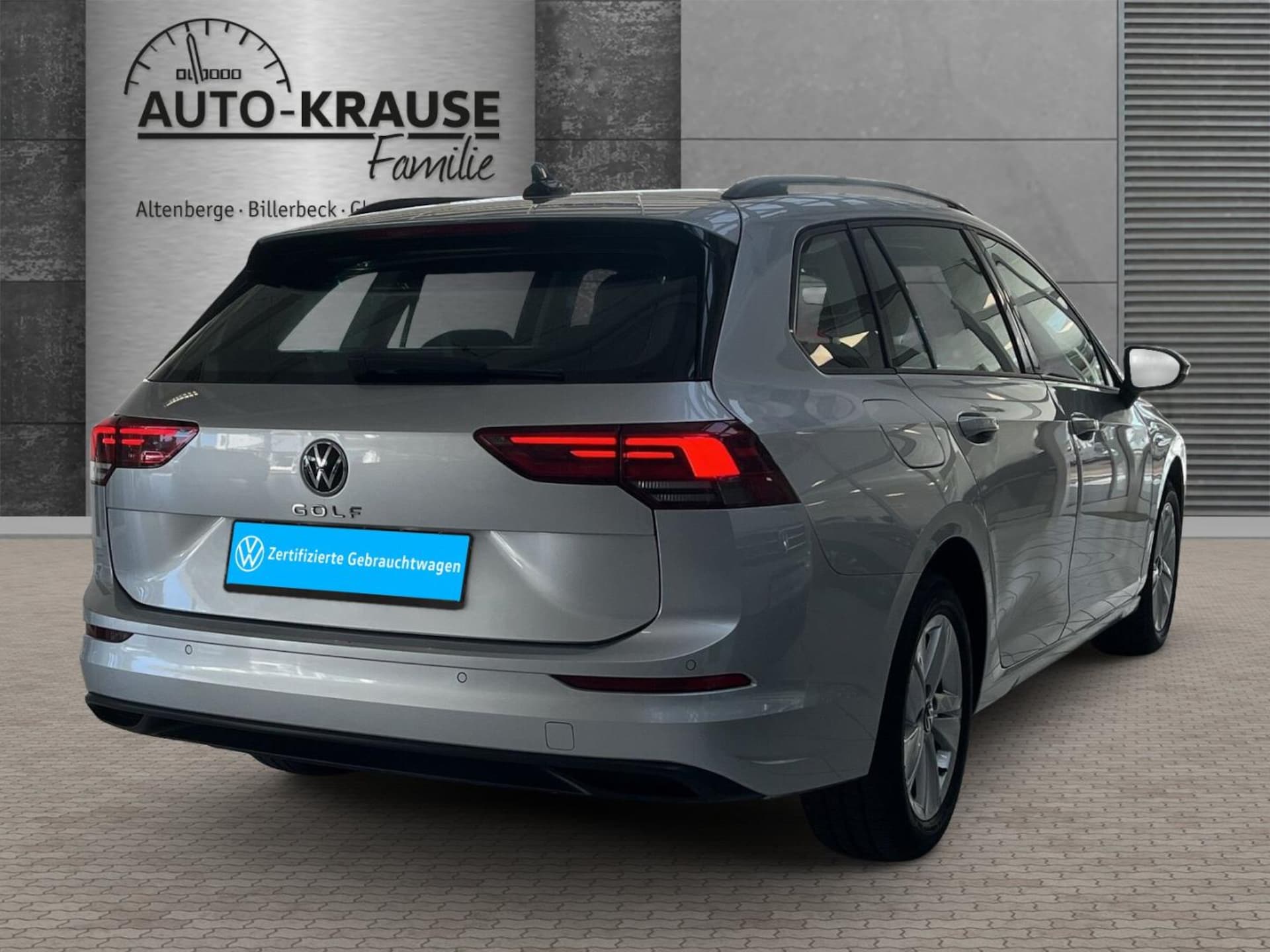 Volkswagen Golf Variant Life