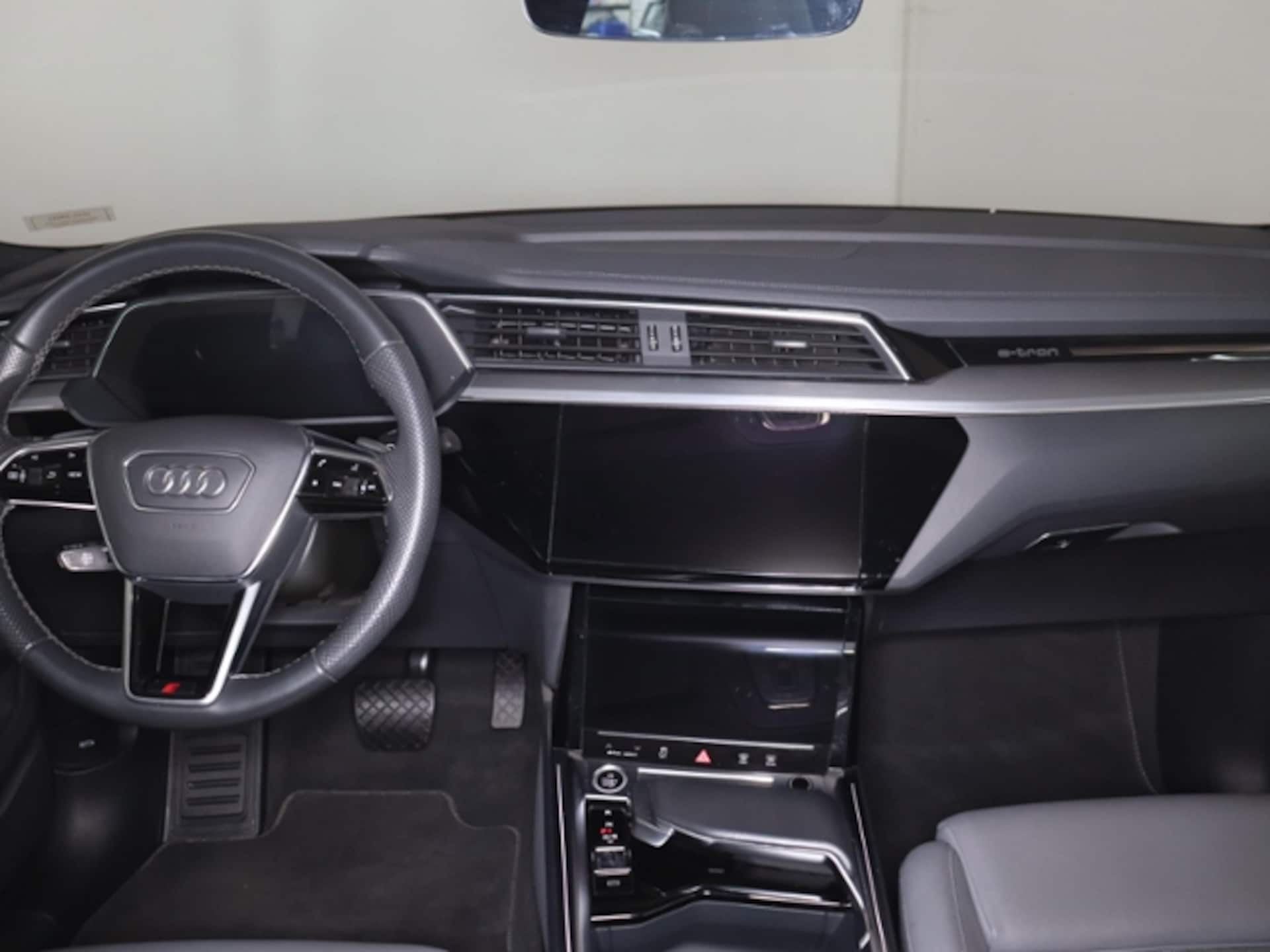 Audi e-tron Sportback S line