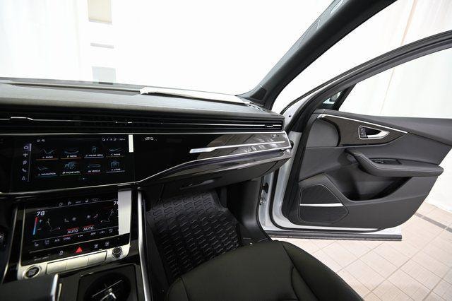 2026 Audi Q7 Premium Plus - Photo 32