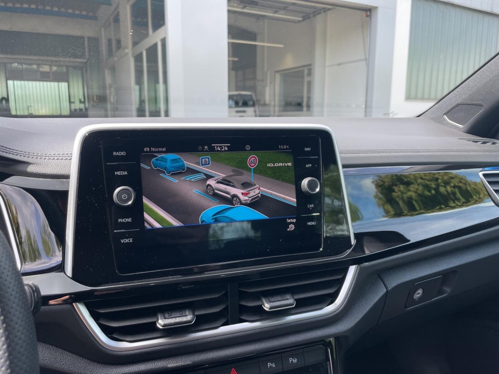 Volkswagen T-Roc Cabriolet – Bild 24