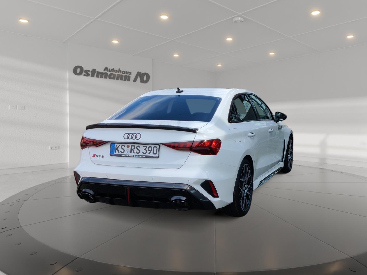 Image about Audi RS 3 Limousine TFSI quattro S tronic