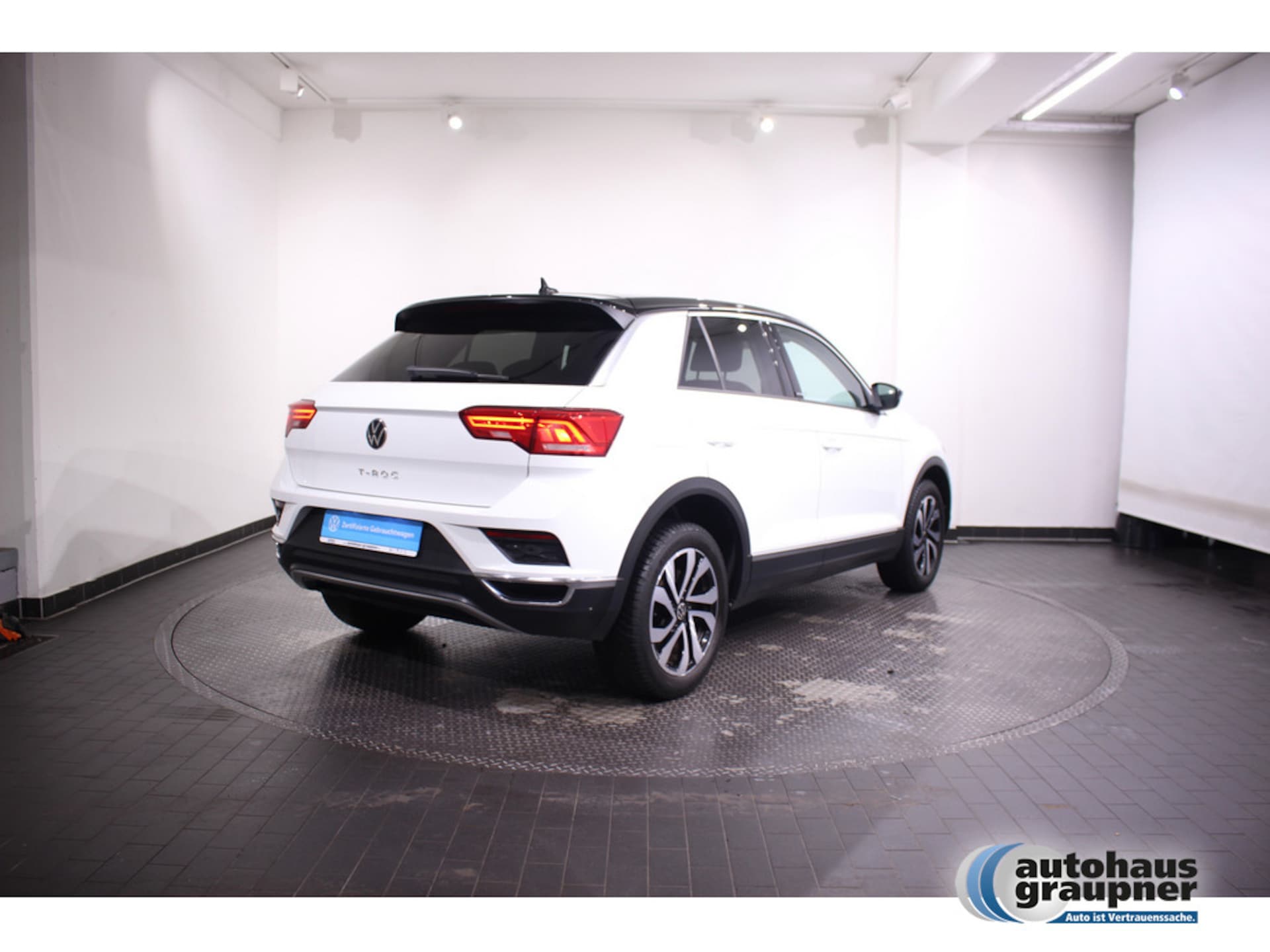 Volkswagen T-Roc Active