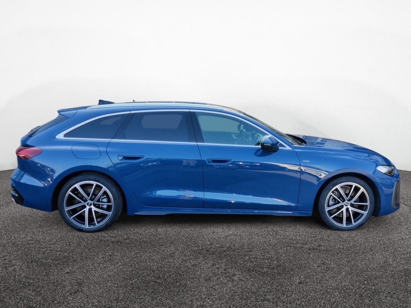 Bild über Audi A5 Avant e-hybrid e-hybrid quattro 220 kW S tronic - für weitere Informationen kontaktieren Sie den Audi Partner