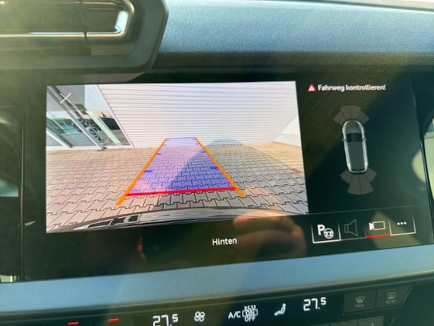 Bild über Audi A3 Sportback advanced 35 TDI S tronic - für weitere Informationen kontaktieren Sie den Audi Partner