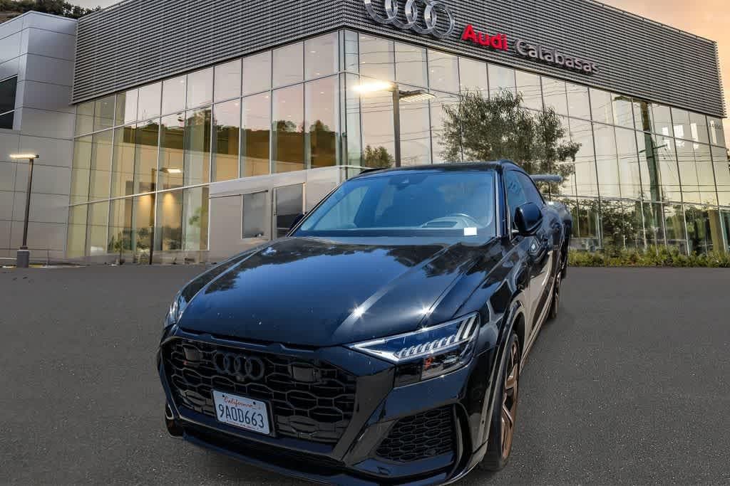 2022 Audi RS Q8 -'s photo