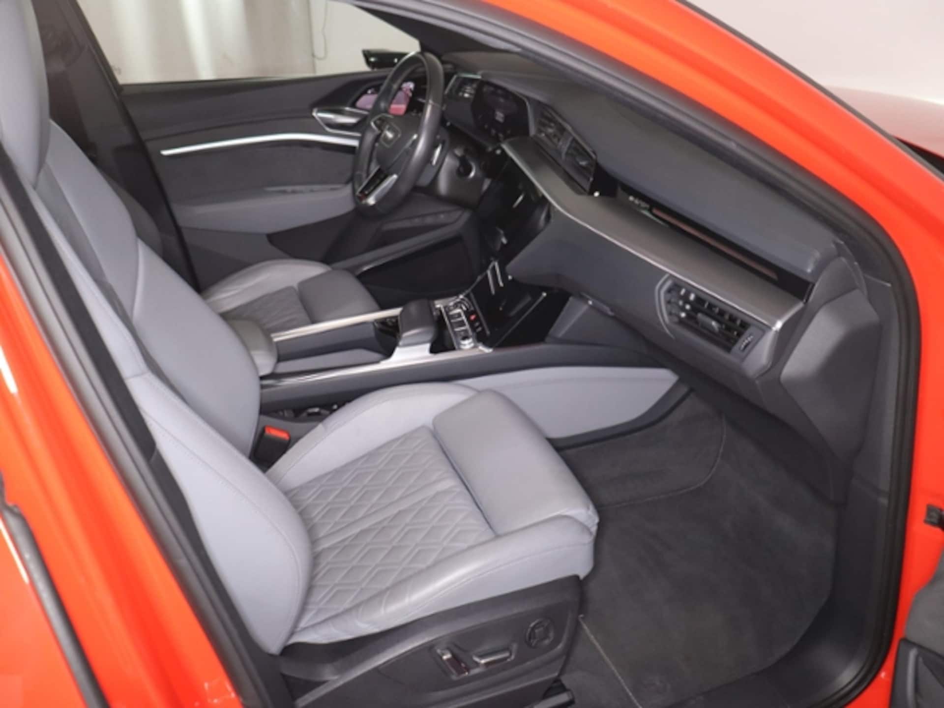 Audi e-tron Sportback S line