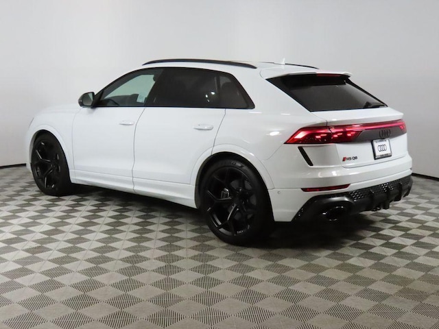 2026 Audi RS Q8 SUV performance