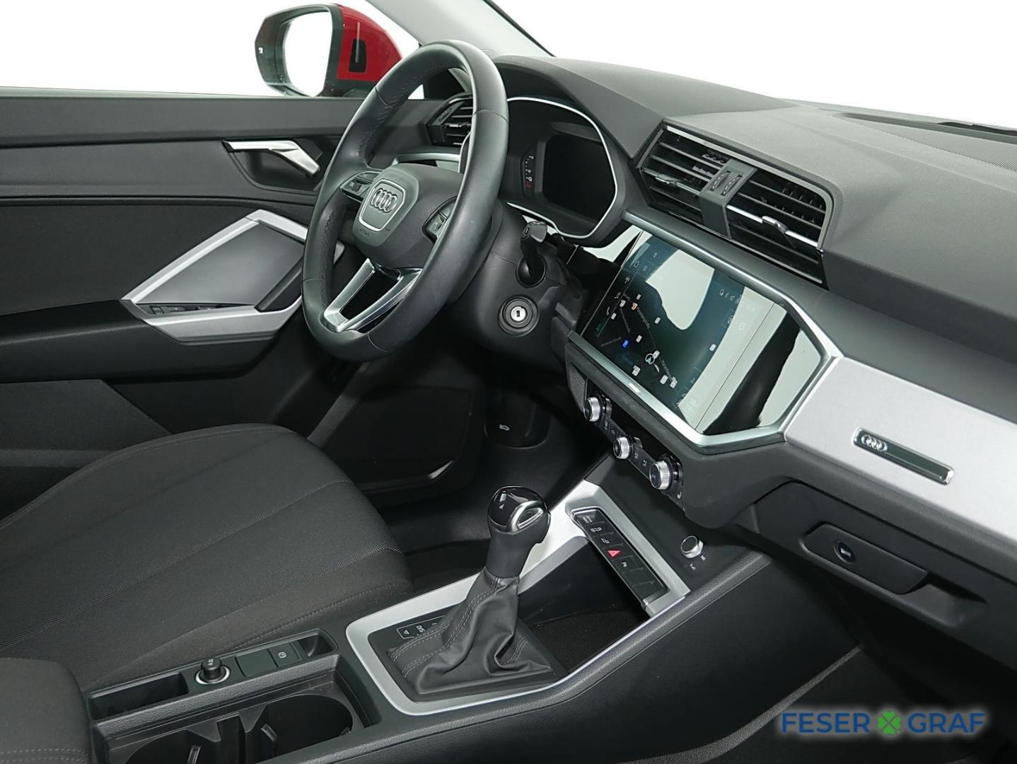 Image about Audi Q3 Sportback TFSI e 45 TFSI e S tronic