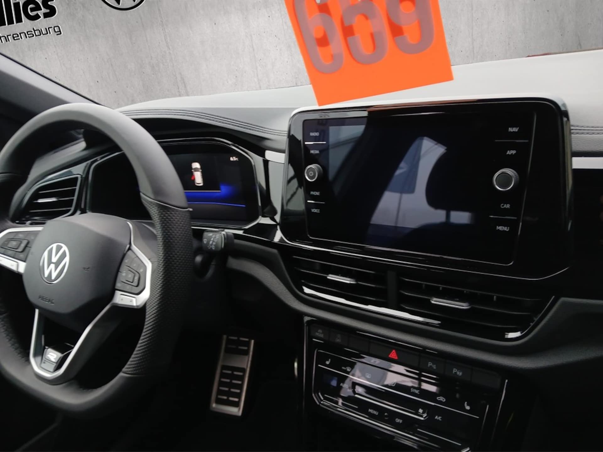 Volkswagen T-Roc R-Line