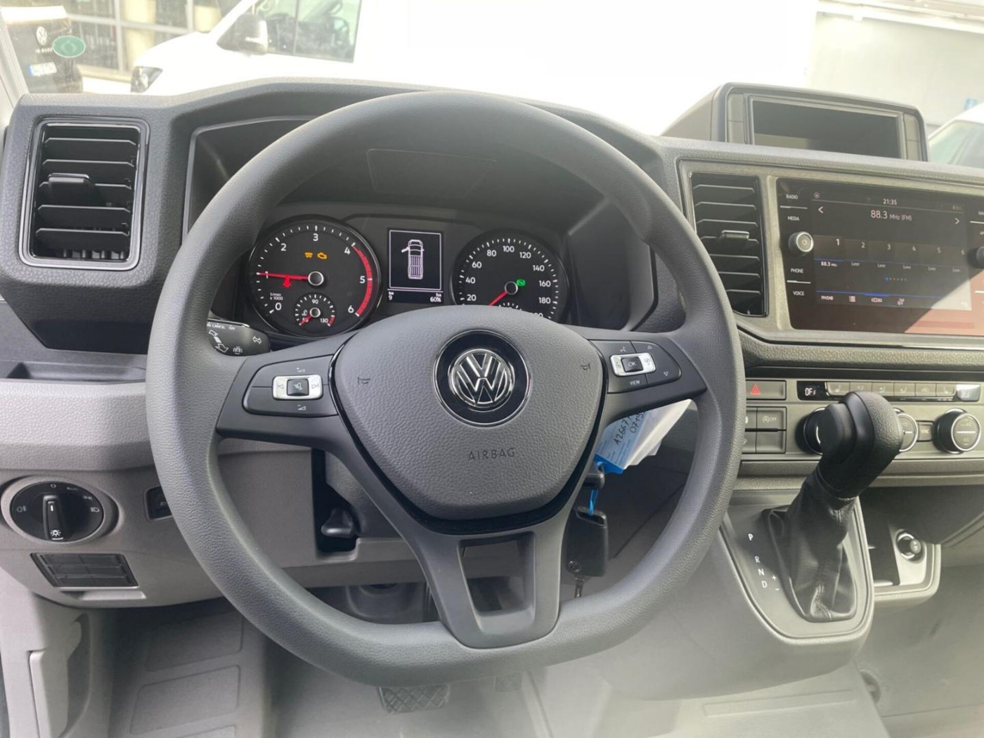 Volkswagen Crafter Kasten mittlerer Radstand