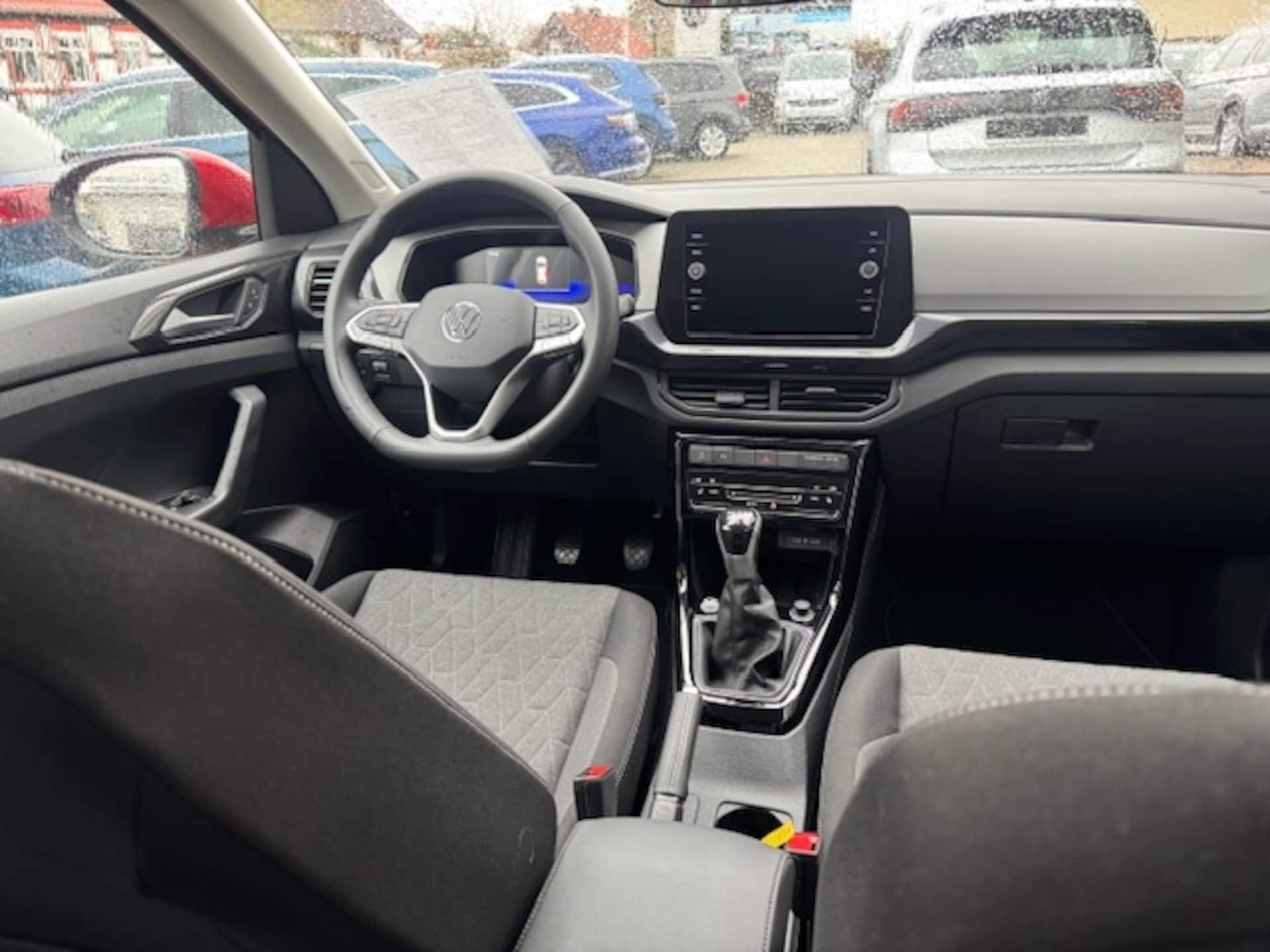 Volkswagen T-Cross Life