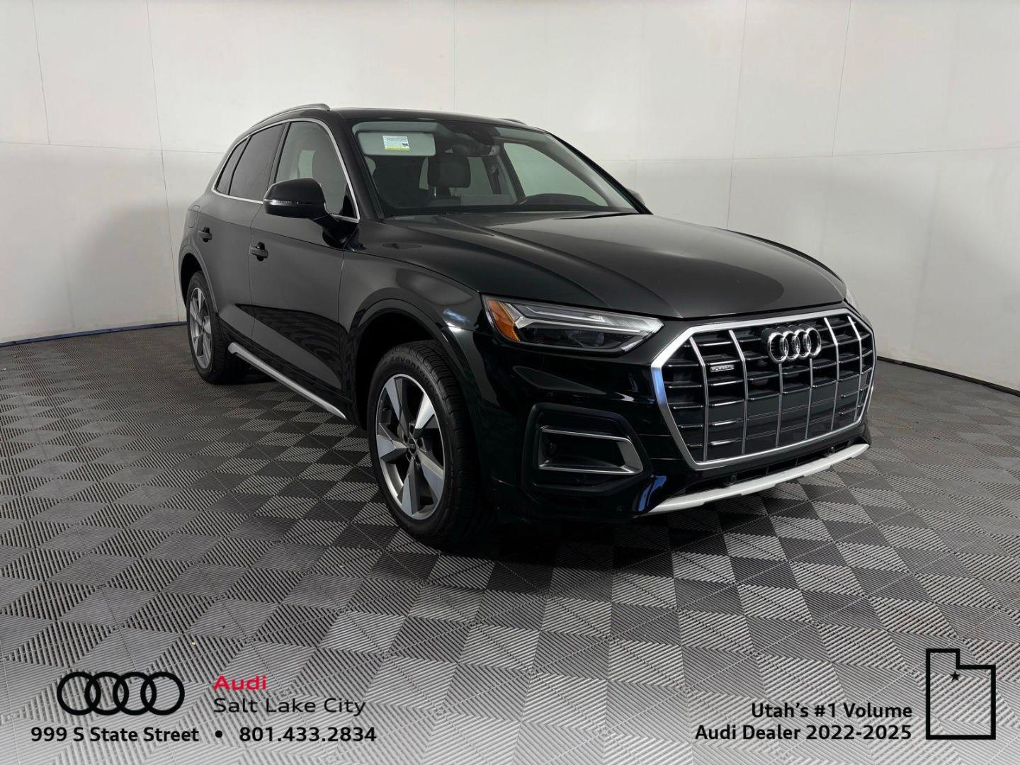 2023 Audi Q5 40 Premium's photo