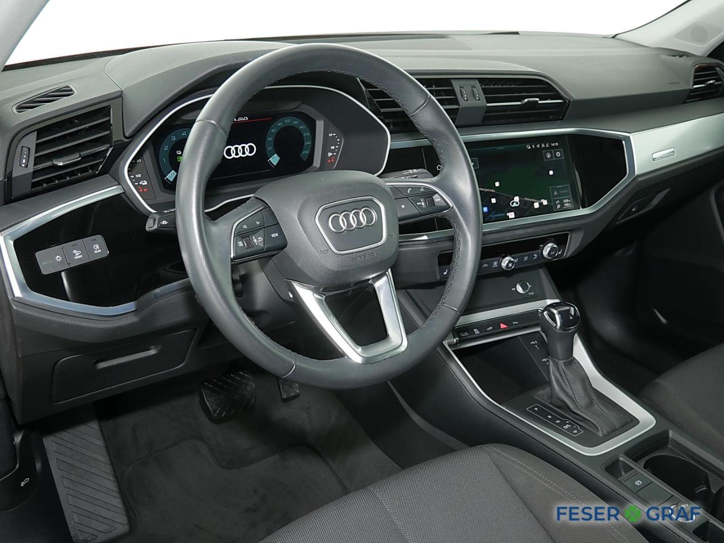 Image about Audi Q3 Sportback TFSI e 45 TFSI e S tronic