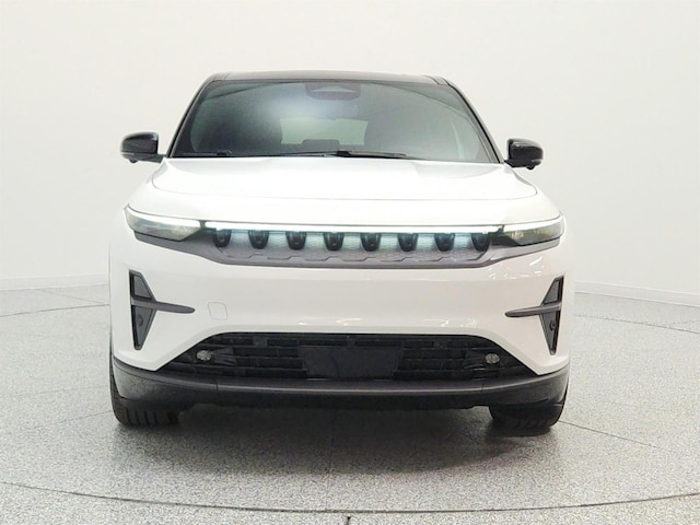 2025 Jeep Wagoneer S
