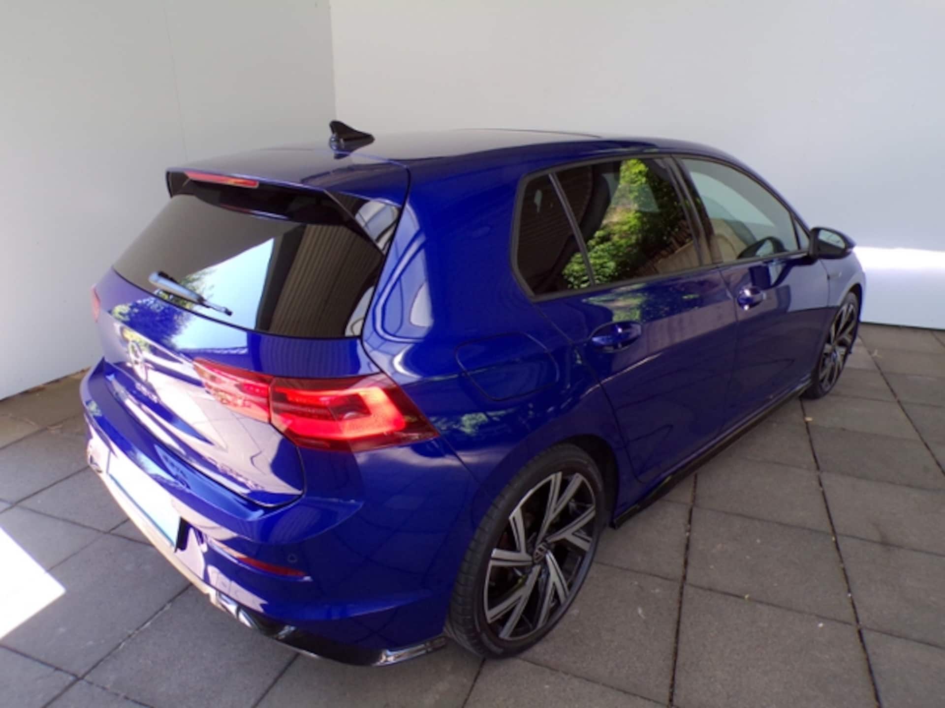 Volkswagen Golf R-Line