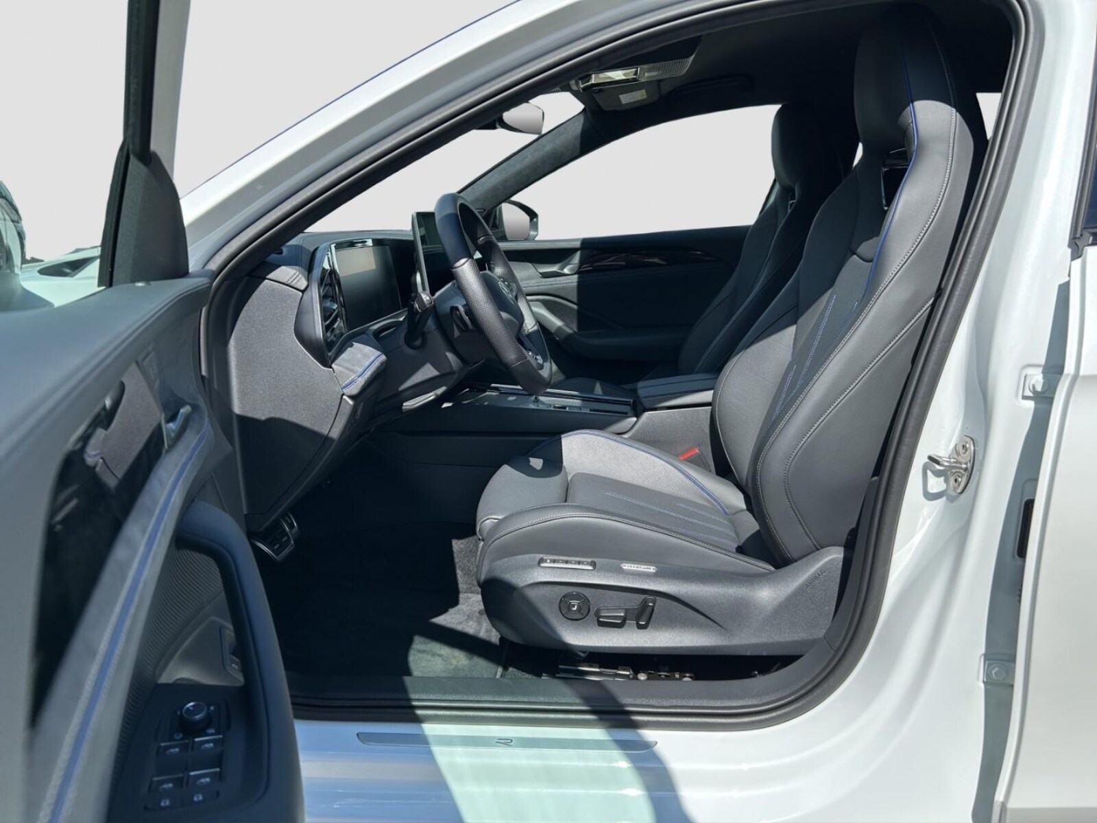 Volkswagen Passat – Bild 13