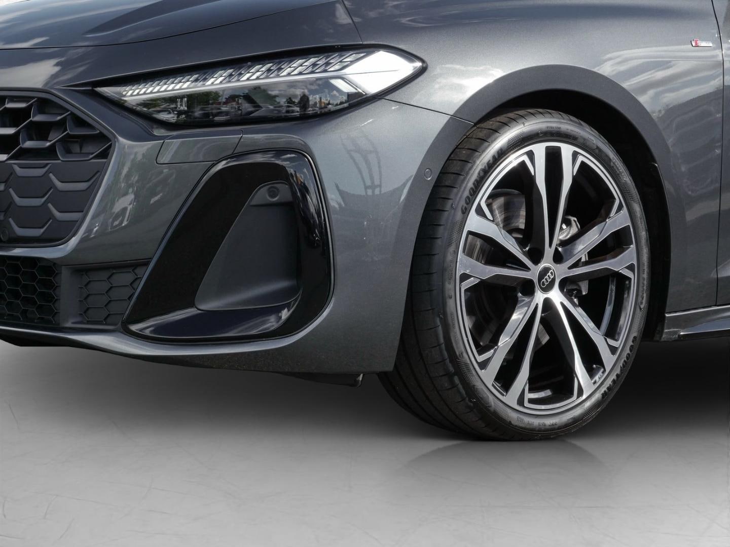 Bild über Audi A5 Avant TDI quattro 150 kW S tronic - für weitere Informationen kontaktieren Sie den Audi Partner