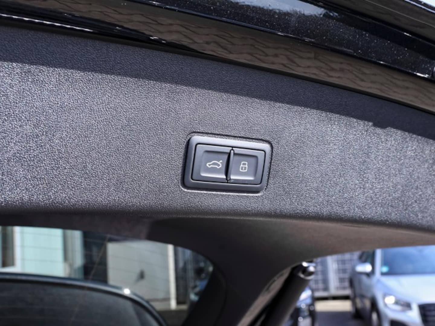 Bild über Audi Q3 SUV e-hybrid e-hybrid 200 kW S tronic - für weitere Informationen kontaktieren Sie den Audi Partner