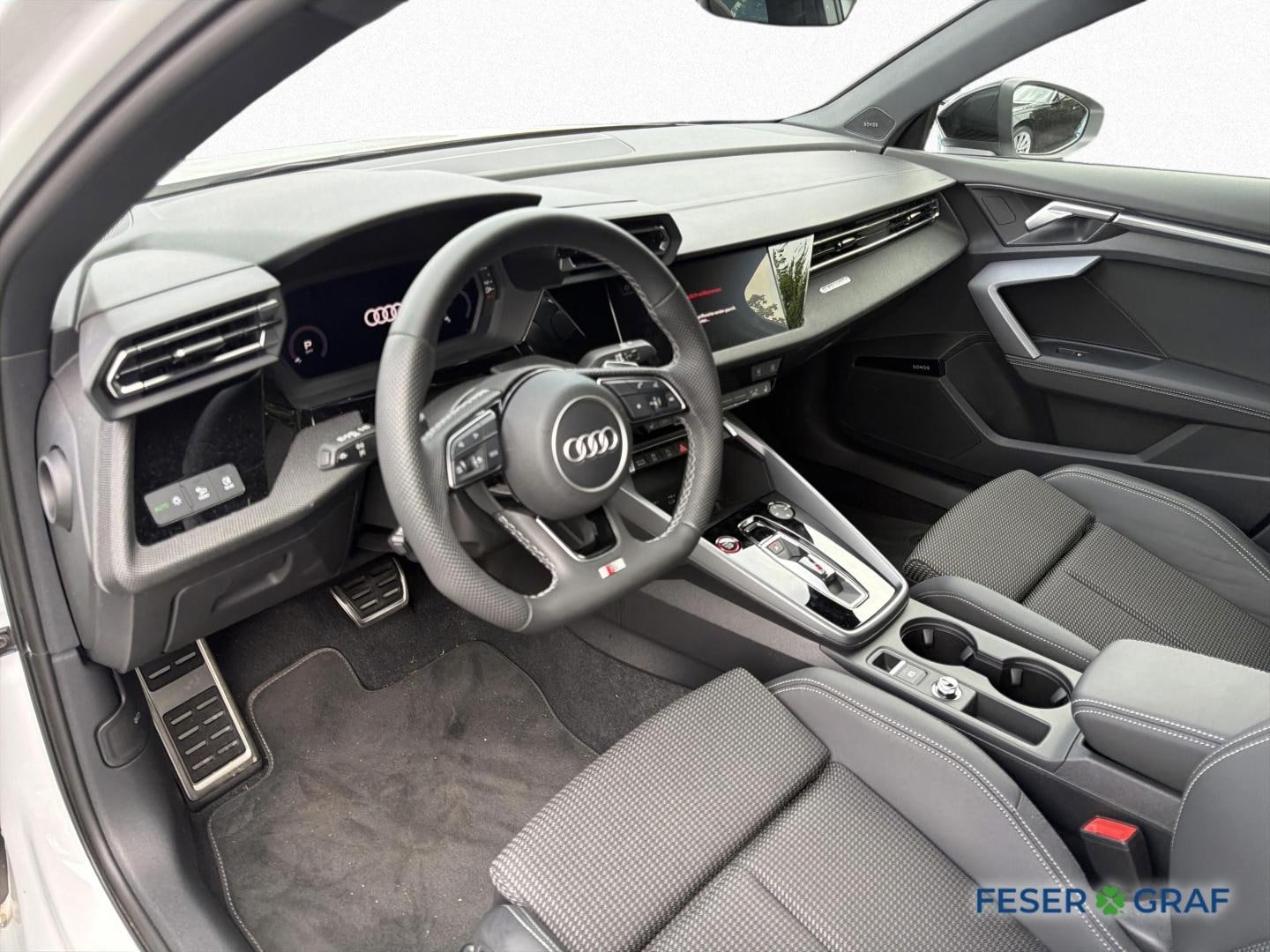 Bild über Audi S3 Limousine TFSI quattro S tronic - für weitere Informationen kontaktieren Sie den Audi Partner