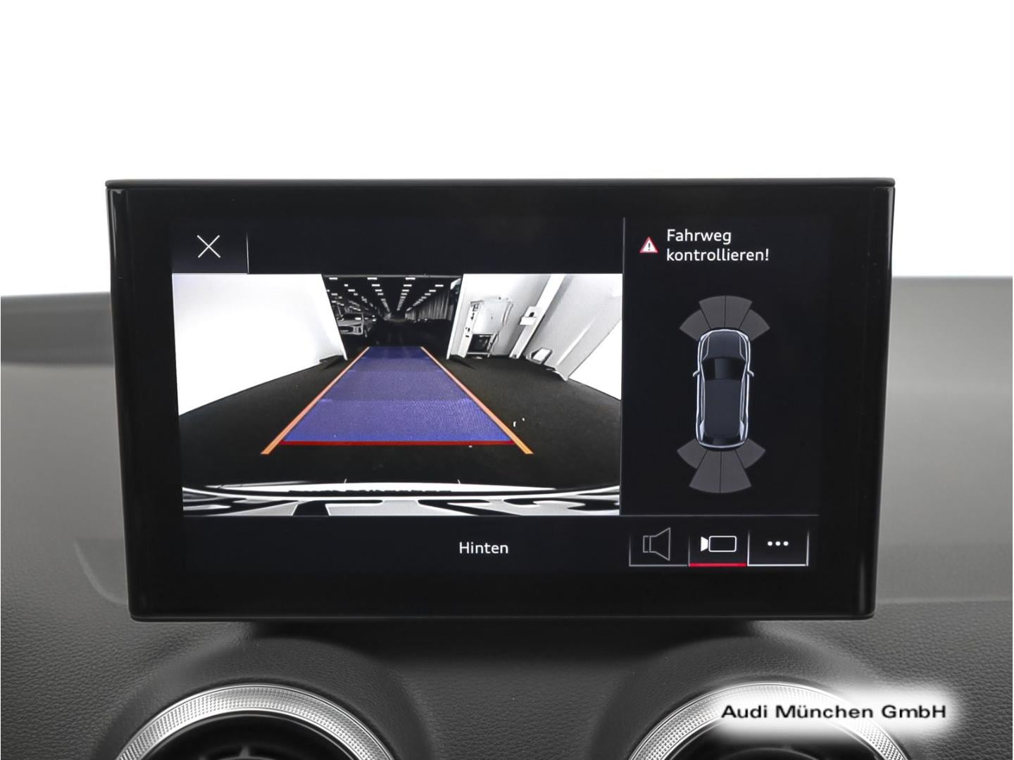 Bild über Audi Q2 S line 40 TFSI quattro S tronic - für weitere Informationen kontaktieren Sie den Audi Partner