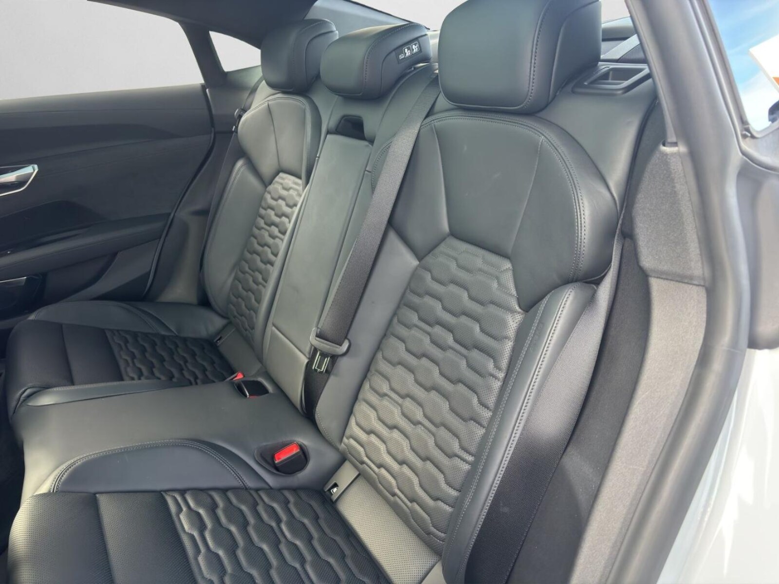 Audi e-tron GT quattro – Bild 14