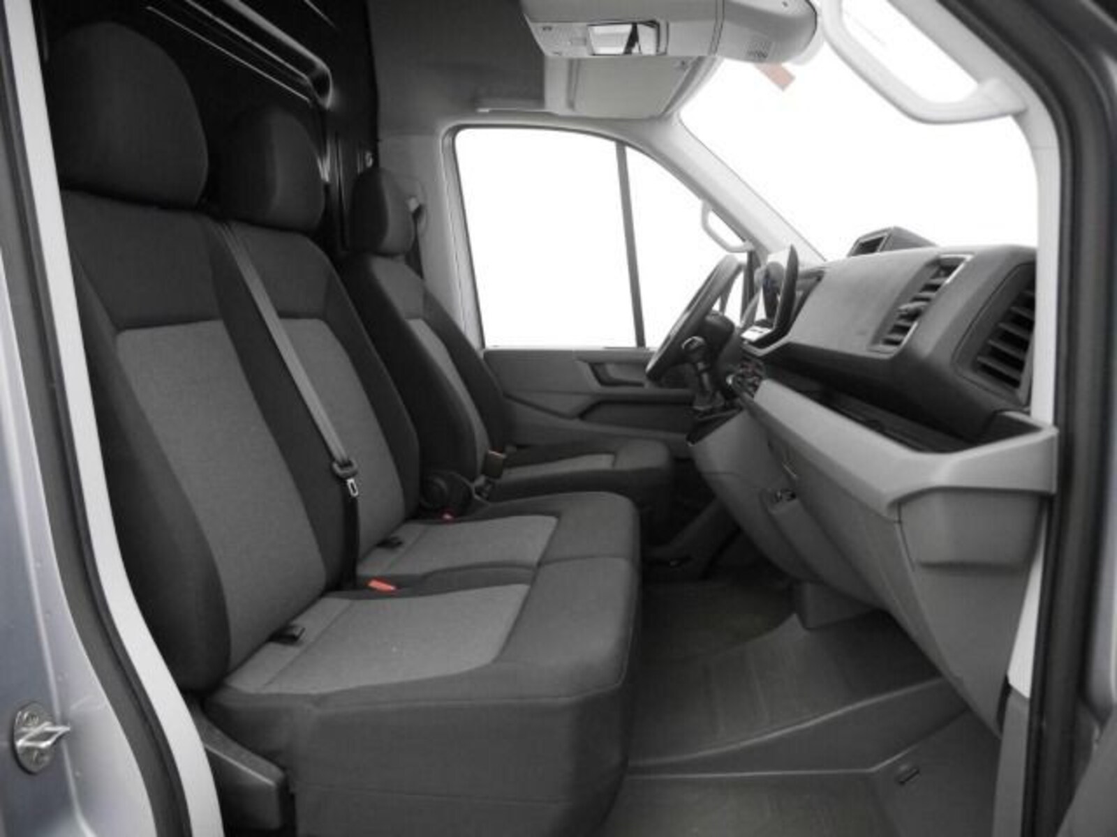 Volkswagen Crafter Kasten langer Radstand – Bild 3