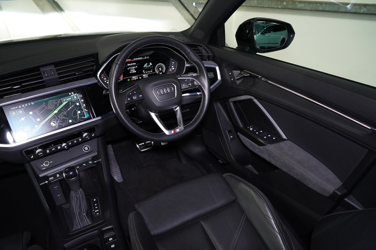Image about Audi Q3 40 TFSI quattro S tronic