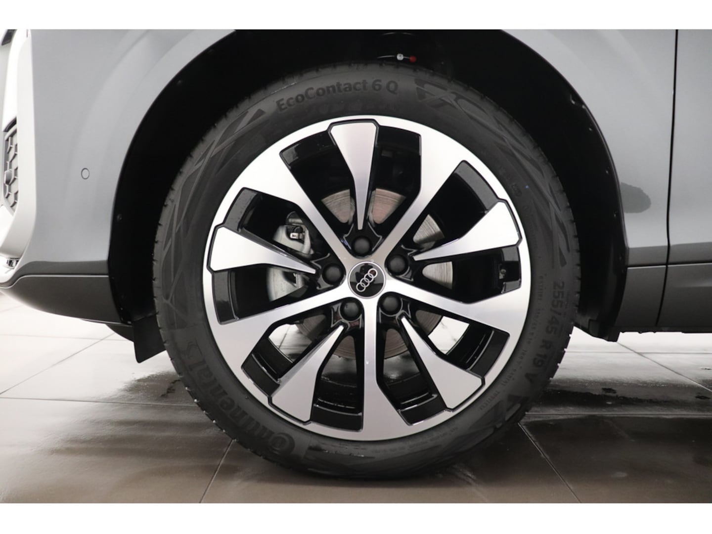 Bild über Audi Q3 SUV TFSI 110 kW S tronic - für weitere Informationen kontaktieren Sie den Audi Partner