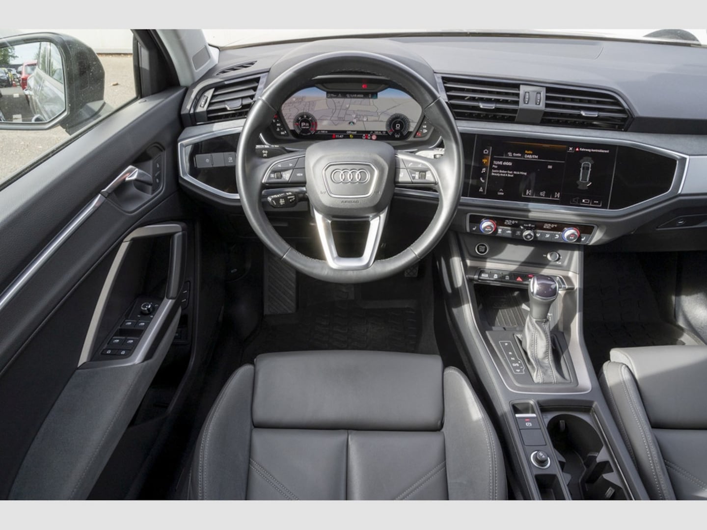 Bild über Audi Q3 S line 40 TDI quattro S tronic - für weitere Informationen kontaktieren Sie den Audi Partner