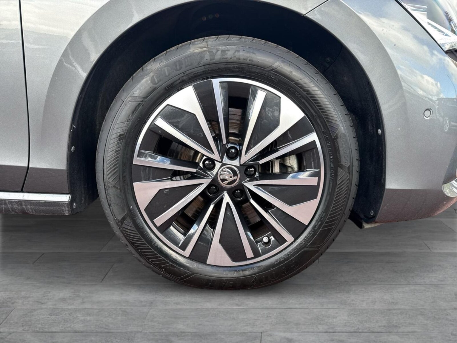 Škoda Superb Combi – Bild 6