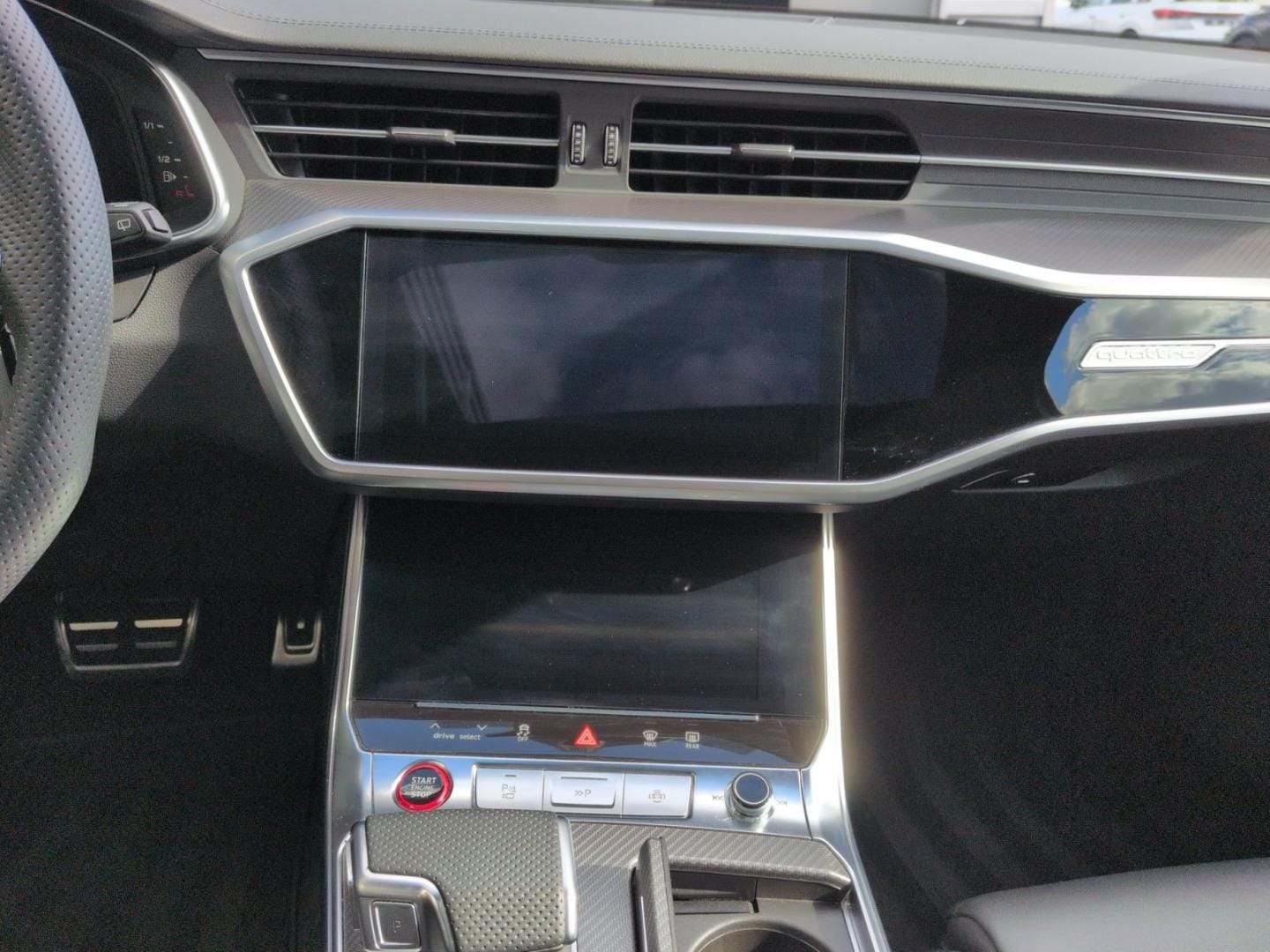 Bild über Audi RS 6 Avant performance quattro tiptronic - für weitere Informationen kontaktieren Sie den Audi Partner