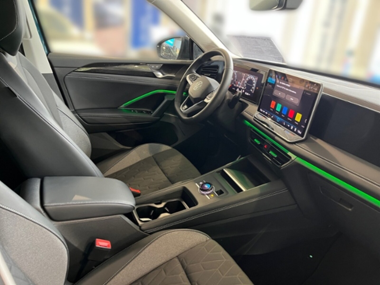 Volkswagen Tiguan – Bild 10