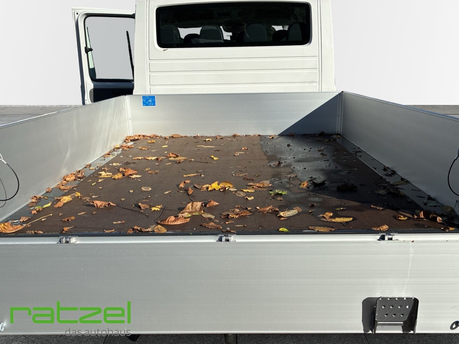 Volkswagen Crafter Doppelkabine mittlerer Radstand – Bild 14