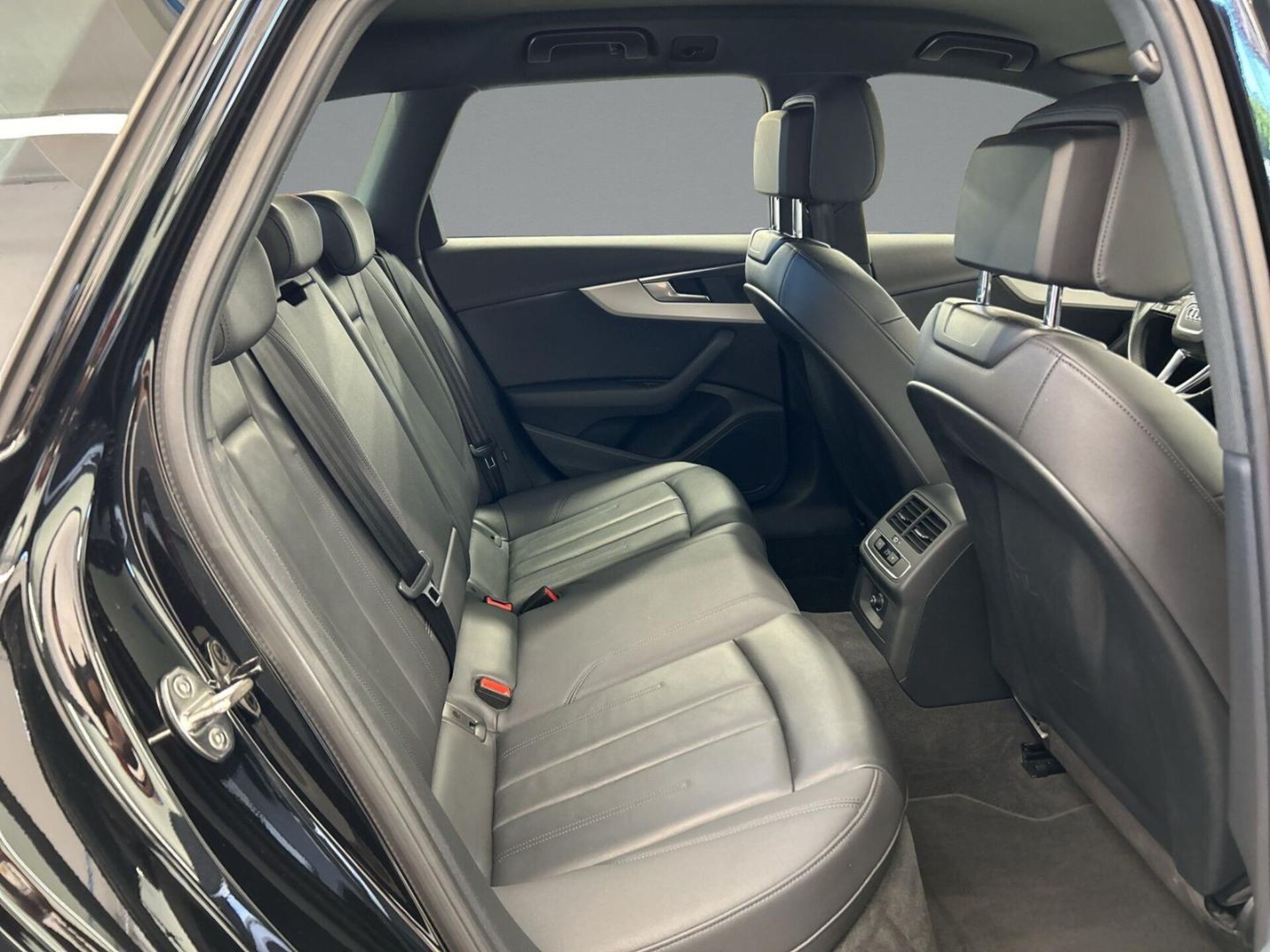 Audi A4 Avant Advanced