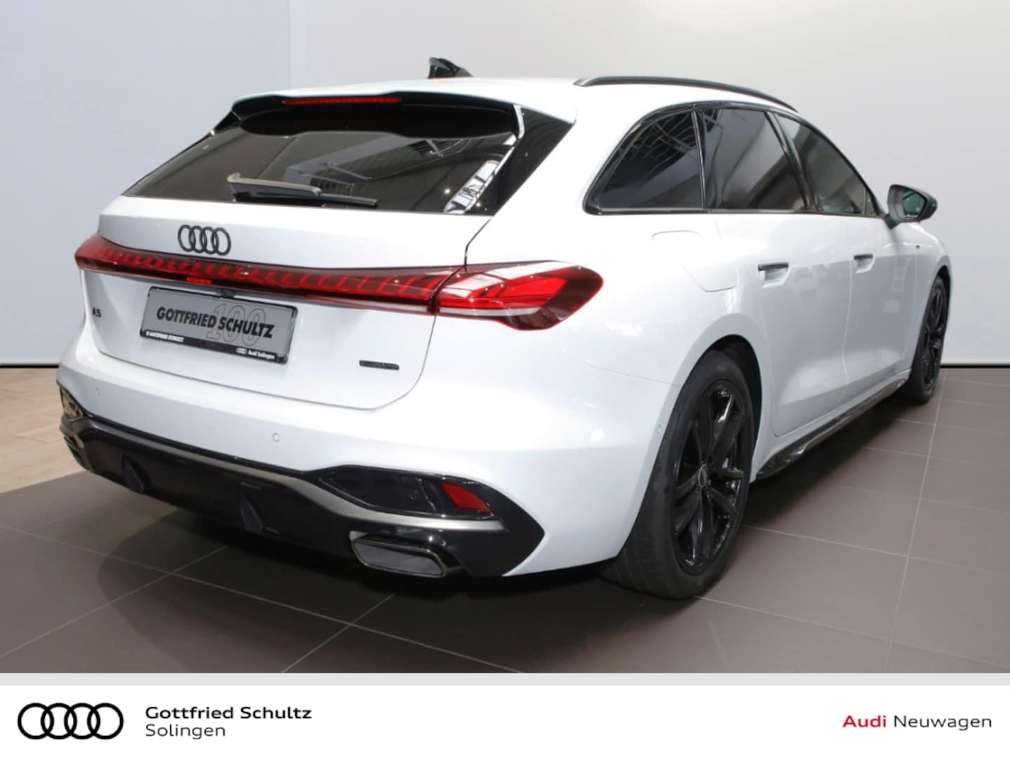 Bild über Audi A5 Avant e-hybrid e-hybrid quattro 220 kW S tronic - für weitere Informationen kontaktieren Sie den Audi Partner
