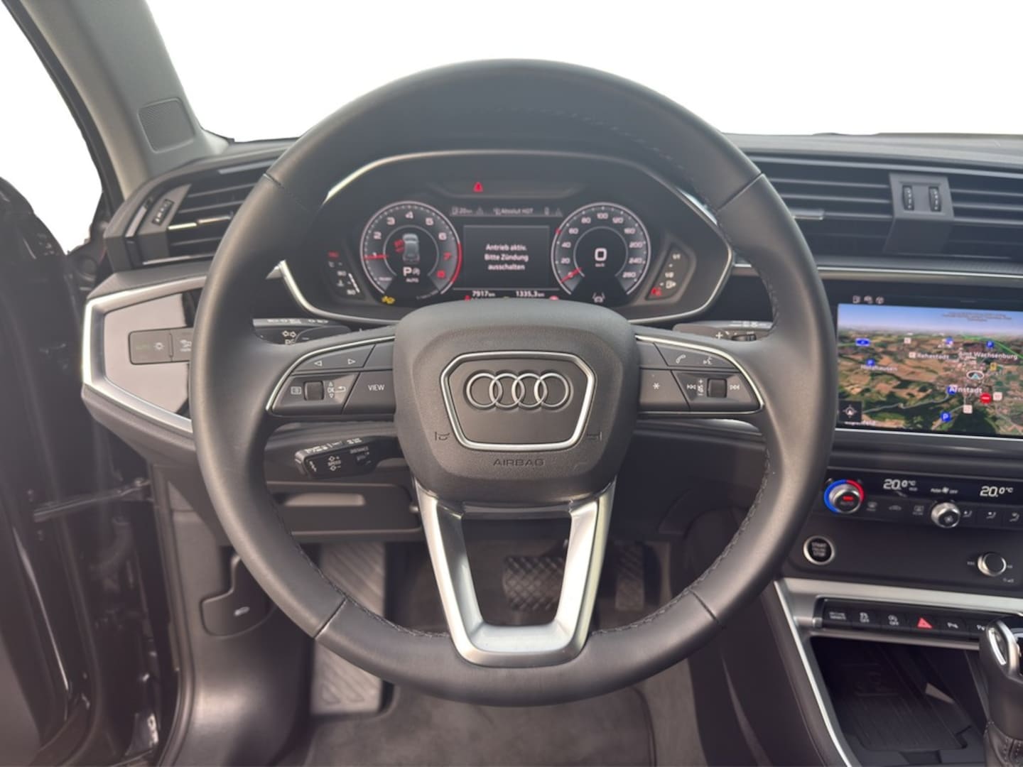 Bild über Audi Q3 TFSI 110 kW S tronic - für weitere Informationen kontaktieren Sie den Audi Partner
